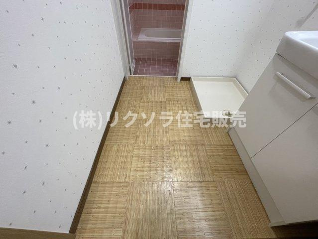 池之宮1丁目　中古一戸建ての脱衣所|■物件内覧・資金計画相談・住宅ローン相談、リフォーム相談、お問合せ受付中■
※当日・翌日のご内覧、ご相談はお電話でのお問合せがスムーズです！