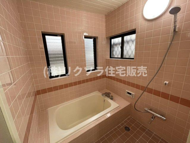 池之宮1丁目　中古一戸建ての浴室|浴室乾燥機付き
■物件内覧・資金計画相談・住宅ローン相談、リフォーム相談、お問合せ受付中■
※当日・翌日のご内覧、ご相談はお電話でのお問合せがスムーズです！