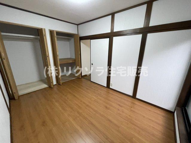 池之宮1丁目　中古一戸建ての子供部屋|洋室6.0帖
■物件内覧・資金計画相談・住宅ローン相談、リフォーム相談、お問合せ受付中■
※当日・翌日のご内覧、ご相談はお電話でのお問合せがスムーズです！