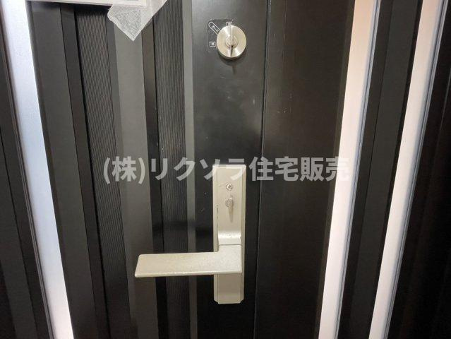 池之宮1丁目　中古一戸建ての防犯設備|ツーシリンダー錠
■物件内覧・資金計画相談・住宅ローン相談、リフォーム相談、お問合せ受付中■
※当日・翌日のご内覧、ご相談はお電話でのお問合せがスムーズです！