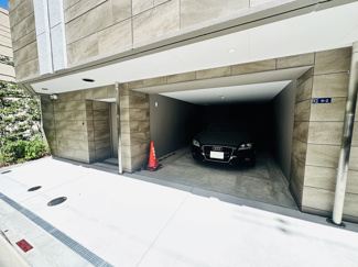 【駐車場】