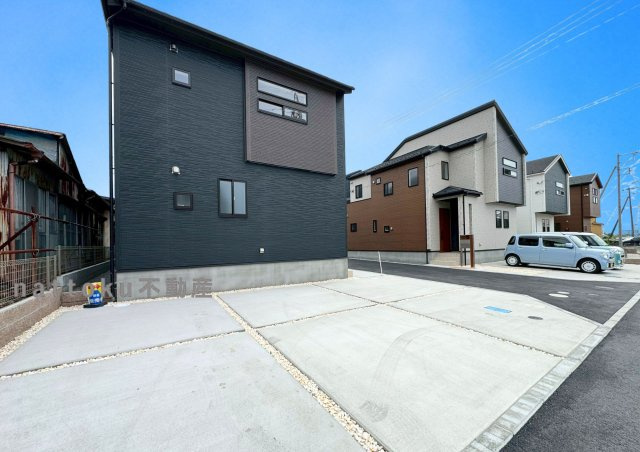 三島市谷田　新築戸建　全４棟　１号棟の駐車場