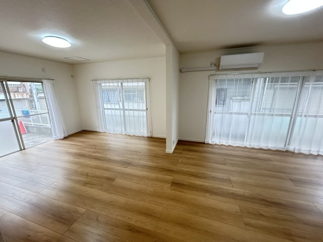 神戸市垂水区星陵台５丁目戸建の居間・リビング