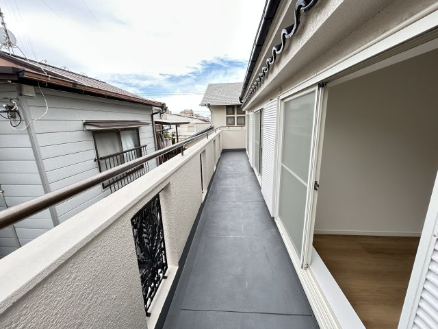 神戸市垂水区星陵台５丁目戸建のバルコニー