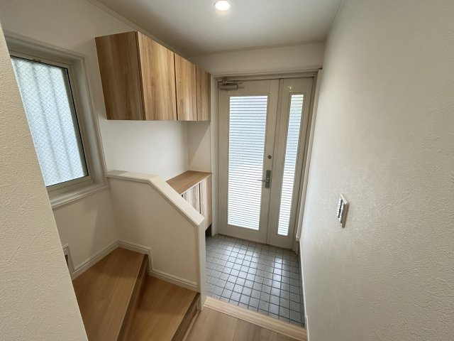 神戸市垂水区星陵台５丁目戸建の玄関