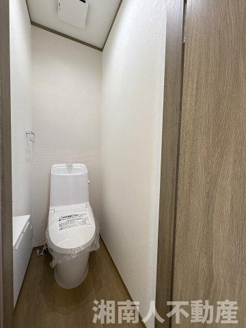 小田原市酒匂3丁目　新築戸建　　全３棟のトイレ|トイレもきれいです