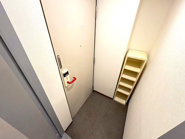 ボイス・デ・ムドンの玄関