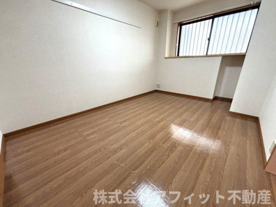 【寝室】 | グリシーナ | 洋室5.9帖