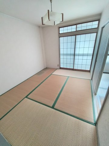 リエス小山間々田の和室