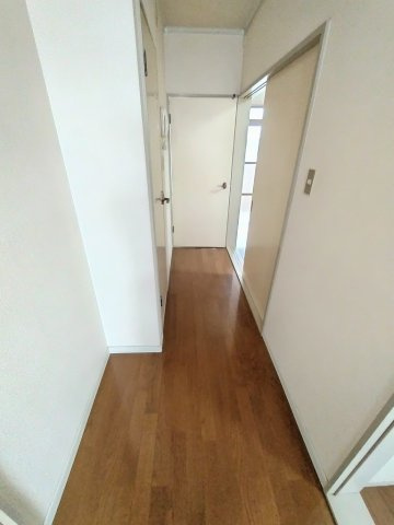 リエス小山間々田のその他|廊下