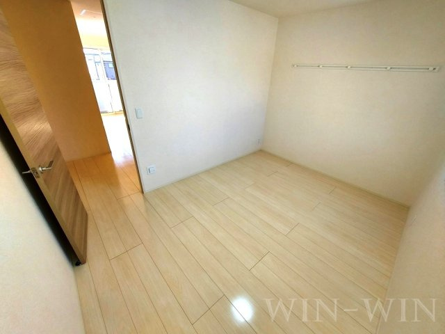 エレガンス三本木の寝室