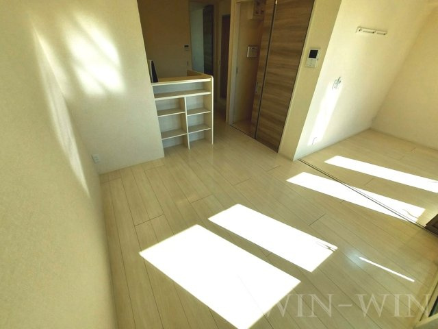 エレガンス三本木の居間・リビング