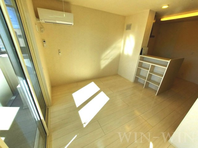 エレガンス三本木の居間・リビング