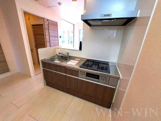 エレガンス三本木のキッチン