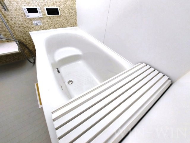 エレガンス三本木の浴室