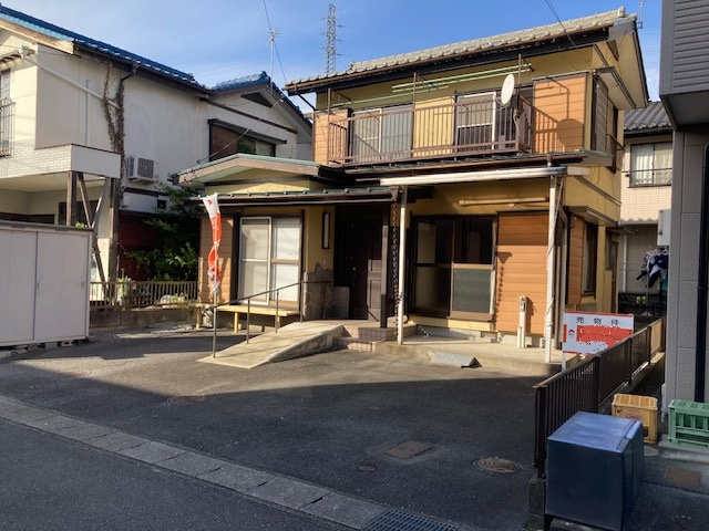 前橋市六供町中古戸建の外観|南道路で陽当たり良好◎