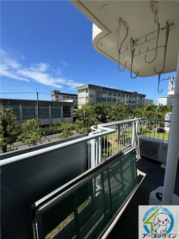 大久保東第一住宅　14号棟のバルコニー