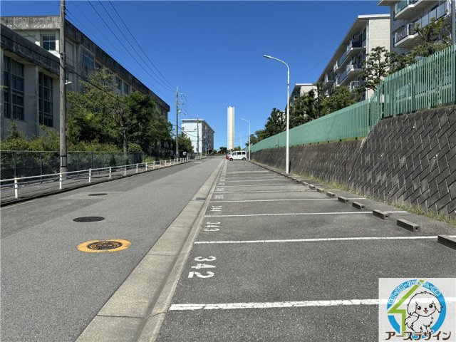 大久保東第一住宅　14号棟の駐車場