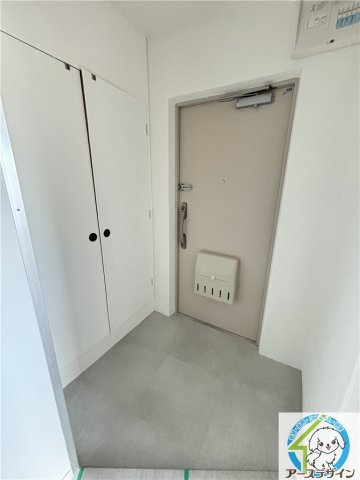 大久保東第一住宅　14号棟の玄関