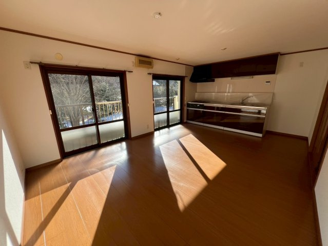 レダン白河の居間・リビング