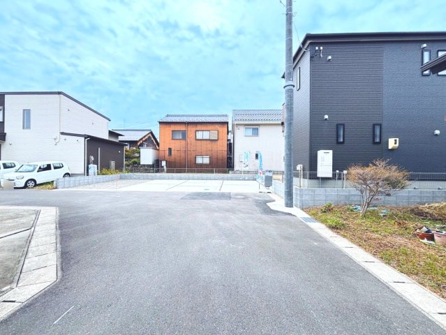 リーブルガーデン　羽島市竹鼻町第１期　全１区画分譲の前面道路含む現地写真|■前面道路　■ヤマダ不動産　株式会社リライフ　
■夢のマイホーム購入をフルサポートします！