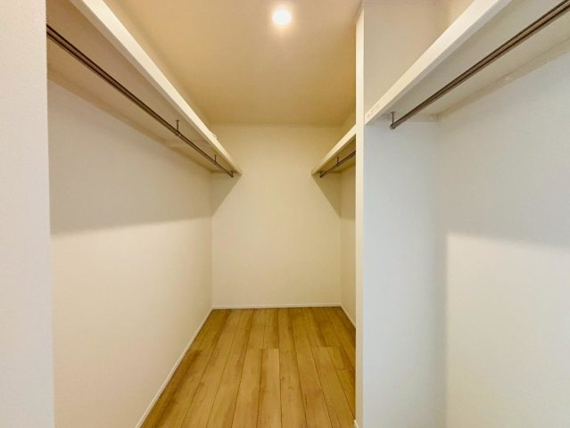 ダイマルタウン　羽島市竹鼻町寺東第７　全４区画分譲の収納|季節ものもたっぷり入るウォークインクローゼット！