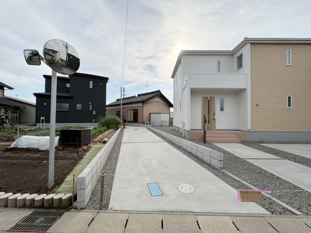 リーブルガーデン　羽島市福寿小学校前　全３区画分譲の駐車場|■駐車場　■ヤマダ不動産　株式会社リライフ　
■夢のマイホーム購入をフルサポートします！