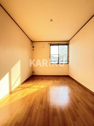 グランパルク　Ａの洋室