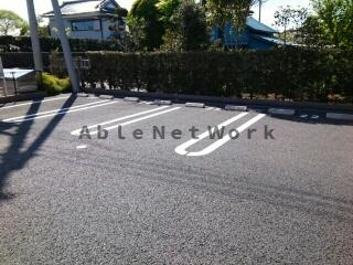 ゴールドシュラインの駐車場|駐車スペースもあります