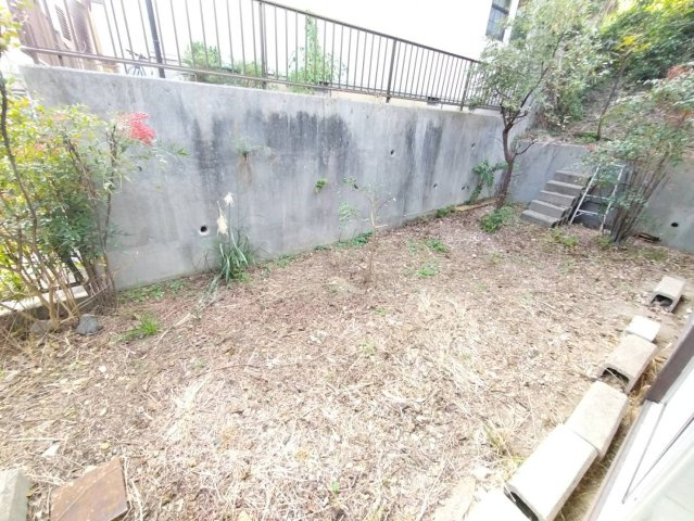 大高鷲津戸建の庭