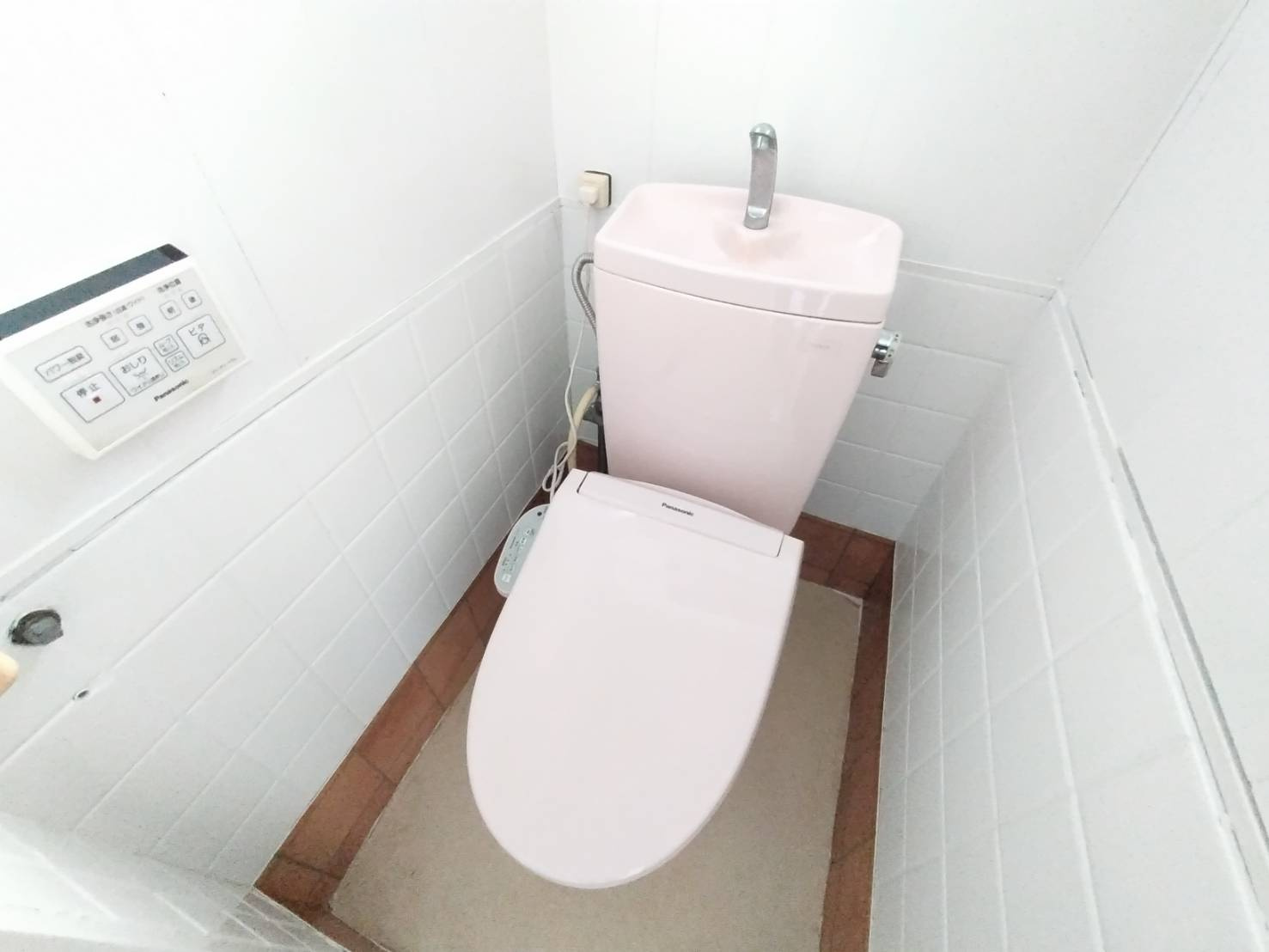 大高鷲津戸建のトイレ