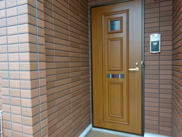 フローレンスのエントランス|落ち着いたエントランスです