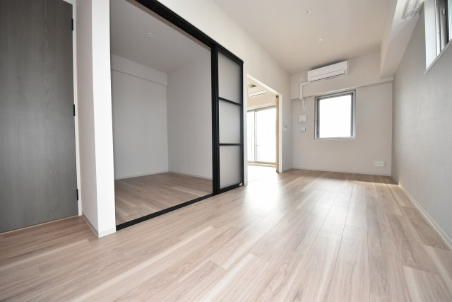 アーバネックス新町Ⅰの居間・リビング