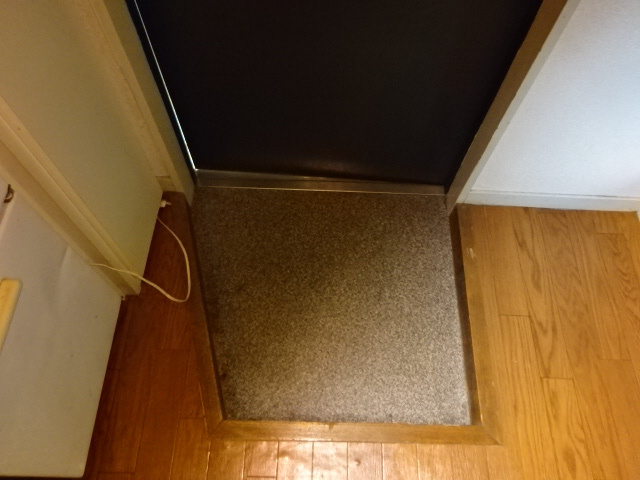 ビギン鳥羽の玄関