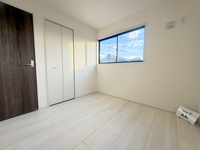 三郷市戸ケ崎3丁目　新築戸建　全1棟の洋室|同施工会社の参考写真になります。