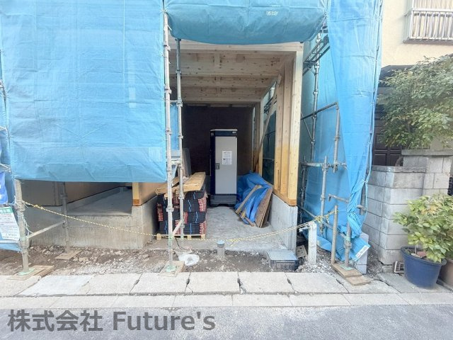 三郷市戸ケ崎3丁目　新築戸建　全1棟の駐車場|現地の写真になります。