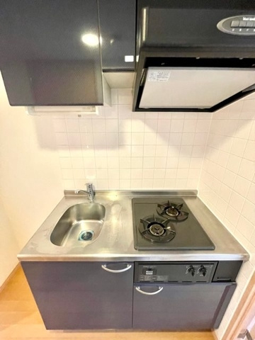 新品家具付きマンション亀沢9(KaGood東京)のキッチン