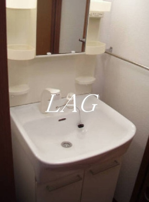 【洗面所】 | フラッツ西落合 | 洗面台です。