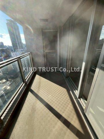 OAPレジデンスタワー西館のバルコニー|開放的で明るい空間を演出してくれるバルコニーです