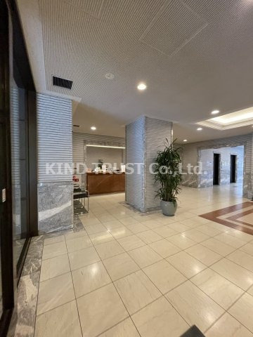 OAPレジデンスタワー西館のロビー|落ち着いたロビーです