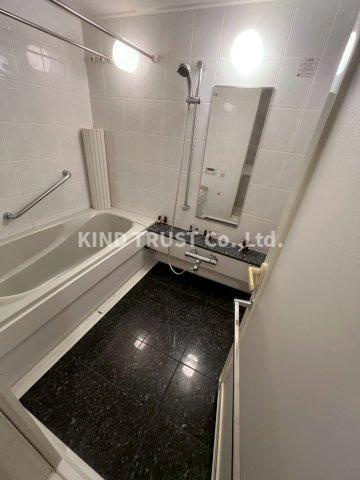 OAPレジデンスタワー西館の浴室|日々の疲れを癒すお風呂付です