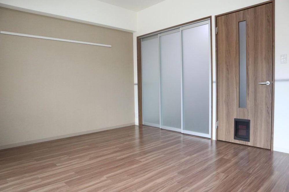 RESIDENCE MIWAの洋室