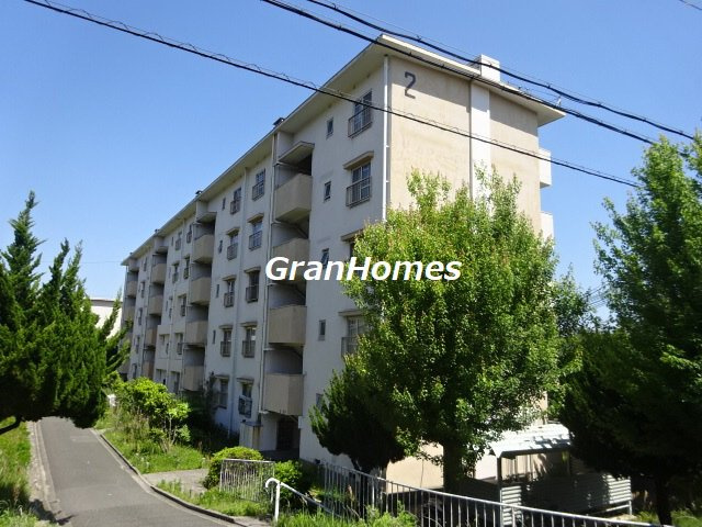 上高丸厚生年金住宅2号棟