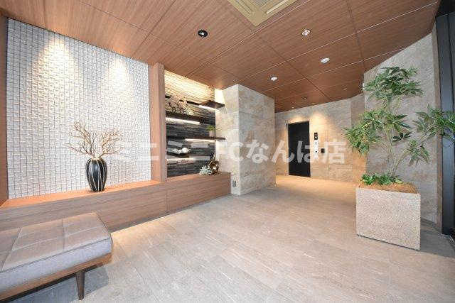 ルフォンプログレ新町のエントランス