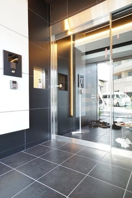 メインステージ浅草国際通りのエントランス