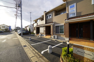 【駐車場】 | シャルムパピヨン