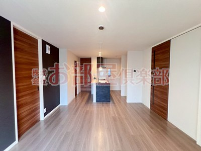 モンレーヴ本町の居間・リビング