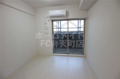 【寝室】 | エスリード弁天町ベイコート | 落ち着いた色調の寝室です