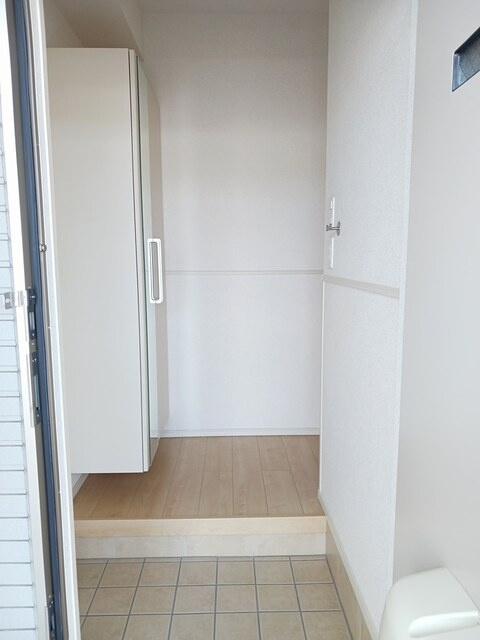 オアシスの玄関|玄関にはシューズボックスがあります◆