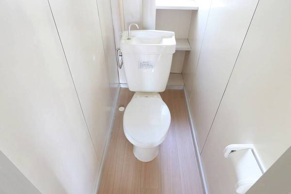 ビレッジハウス上妻2号棟のトイレ|ビレッジハウスの同一物件・同一タイプの間取りの写真です